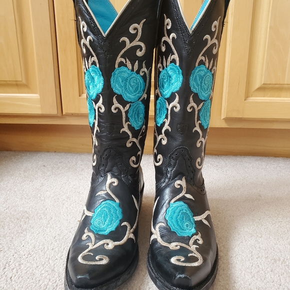 Ariat Boots - Picture 3 of 6